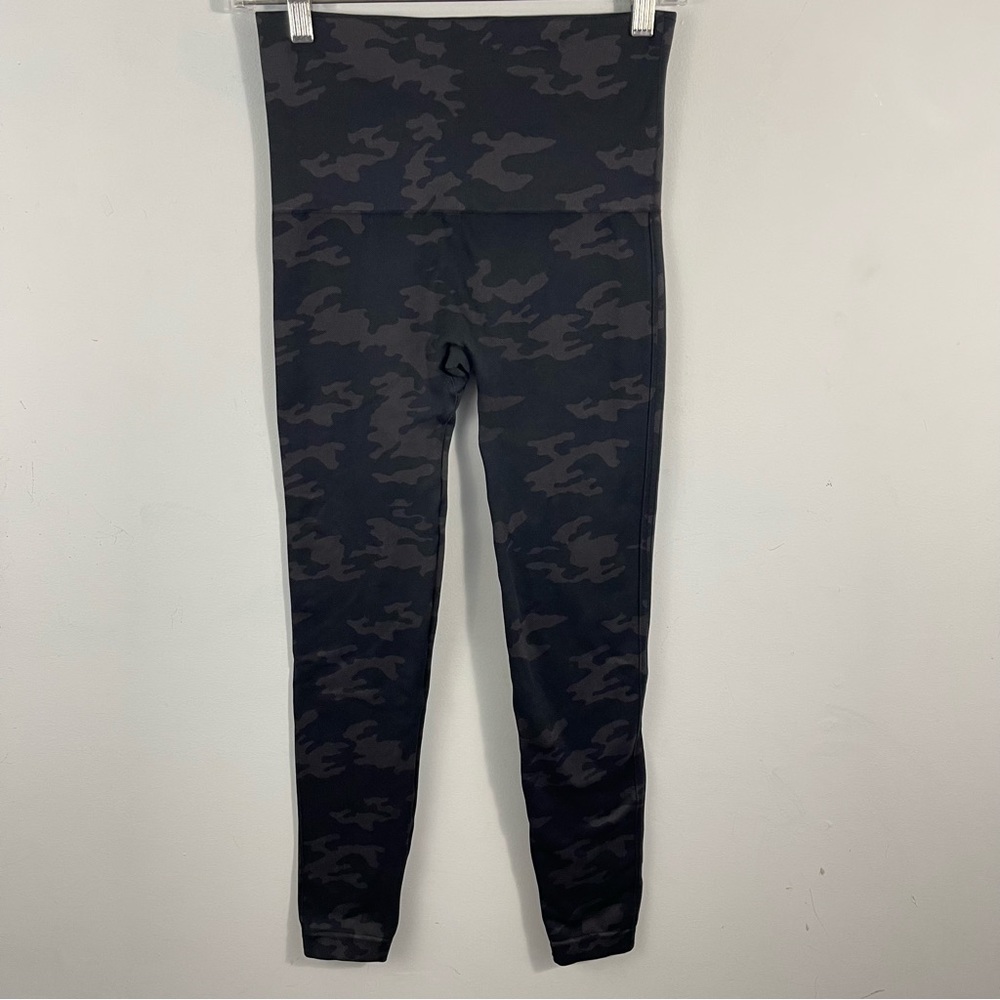 Spanx Look At Me Now Seamless Camo Leggings Size M - L - Picture 11 of 14
